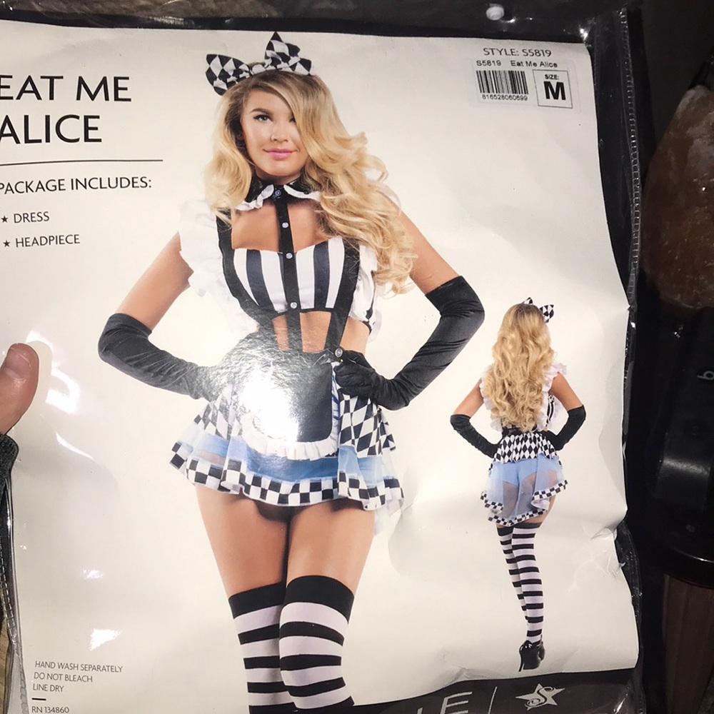 Eat me alice costume
